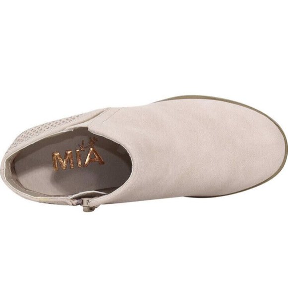 NWB Mia Kids Girls Darlette BlushFaux Leather Perforated Ankle Boots 12M - Picture 6 of 7